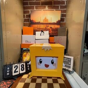 rare Lanky box BOXY 13" storage Bonkers Toys